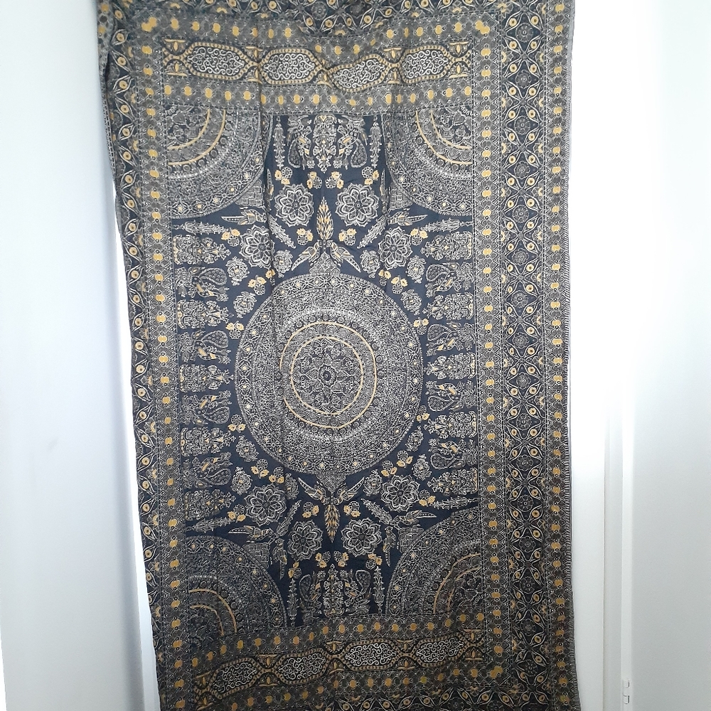 Scarf - Picture 6 of 6